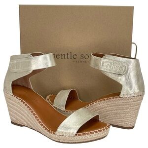Gentle Souls Kenneth Cole Charli Ankle Strap Womens Wedge Sandals Size 10M